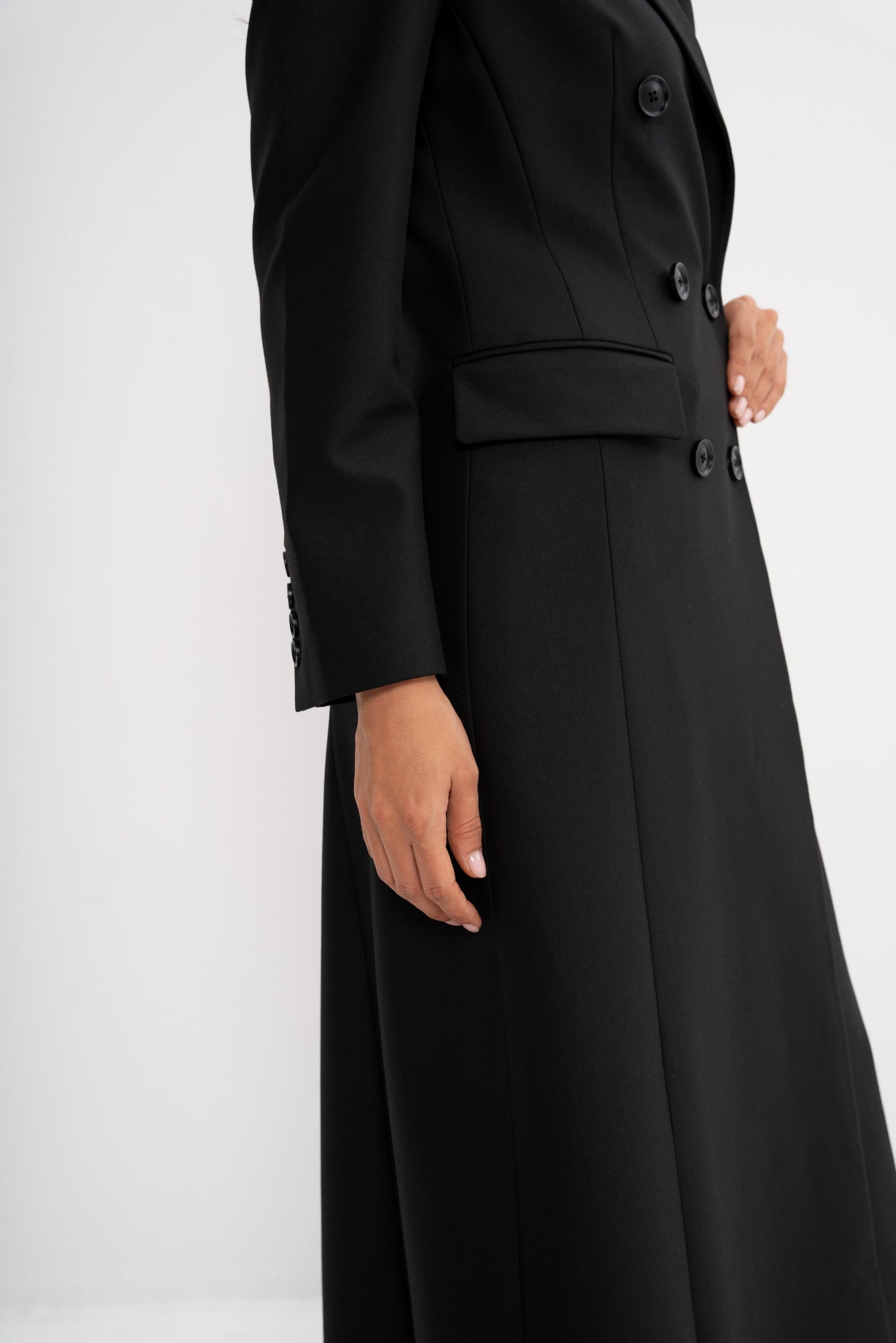 بليزر أسود تنفيذي